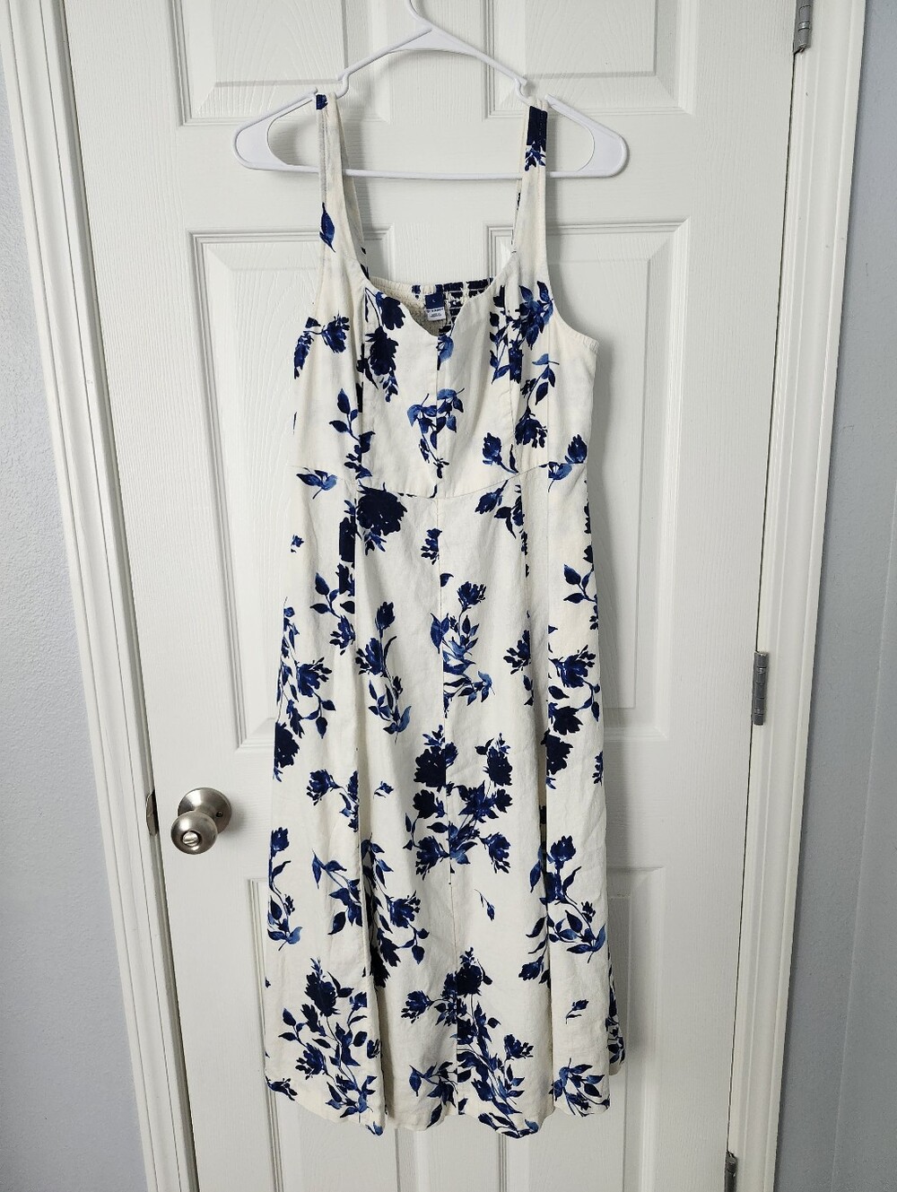 Old Navy Fit And Flare Blue And White Floral Print Midi Dress